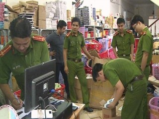 Đà Nẵng: Phát hiện kho hàng không hóa đơn chứng từ