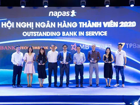 TPBank cùng lúc nhận 3 giải thưởng về thẻ nội địa do Napas trao tặng