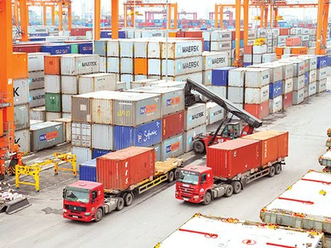 Xuất nhập khẩu năm 2024 dự báo đạt 790 tỷ USD