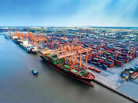 Hơn 277 triệu tấn hàng hóa qua cảng biển chỉ sau 4 tháng đầu năm