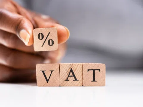 Quốc hội đồng ý tiếp tục giảm 2% thuế VAT đến cuối năm nay