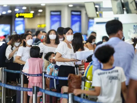 Các cảng hàng không dự kiến đón gần 28 triệu lượt khách hè 2025