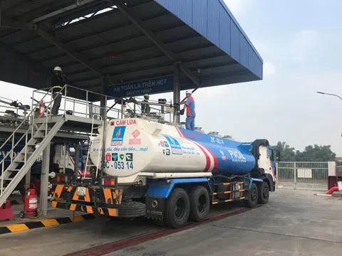 Cả nước có gần 300 thương nhân đầu mối và phân phối xăng dầu