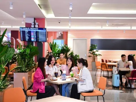 Doanh nghiệp thu trăm tỷ đồng từ mảng thực phẩm, đồ uống và hàng miễn thuế