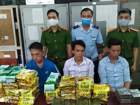 Lật tẩy nhiều thủ đoạn tinh vi của tội phạm buôn lậu ma tuý vào Việt Nam