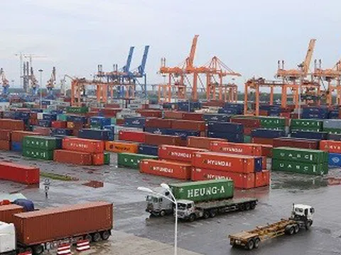 Cần Thơ: Khuyến cáo doanh nghiệp hạn chế đưa xe hàng xuất khẩu lên biên giới phía Bắc