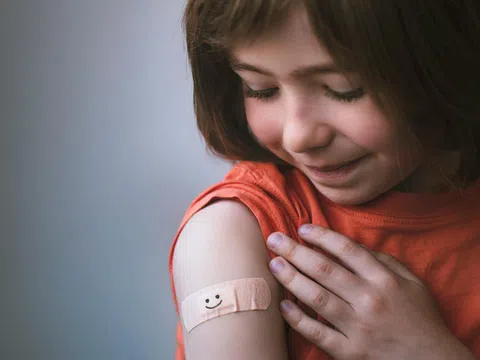 VN lên kế hoạch tiêm vaccine Covid cho trẻ từ 5 - 11 tuổi: 8 điều cha mẹ cần biết