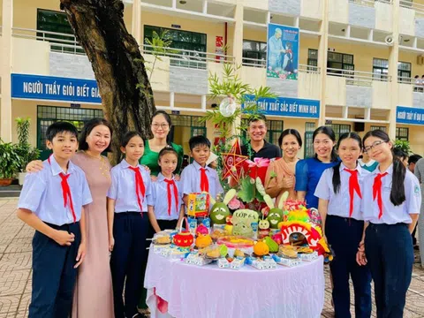 Vui Tết Trung thu cùng các em học sinh trường THCS Phước Thắng