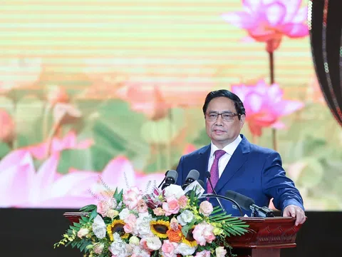Thủ tướng: Xây dựng người Hà Nội tiêu biểu cho văn hóa, lương tri và phẩm giá con người Việt Nam