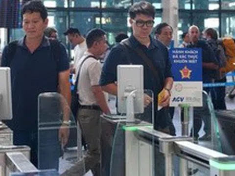 Chỉ hành khách có hành lý ký gửi, khách đặc biệt mới làm thủ tục tại quầy sân bay