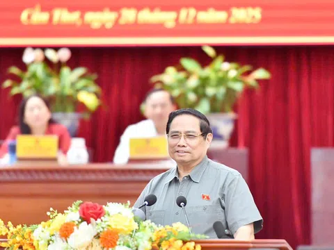 Thủ tướng Chính phủ Phạm Minh Chính và Đoàn ĐBQH TP. Cần Thơ tiếp xúc cử tri chuyên đề về y tế và giáo dục