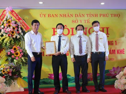 Phú Thọ: Công bố quyết định Trung tâm y tế huyện Cẩm Khê xếp hạng I