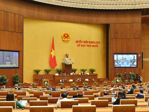 Sáng ngày 2/11, kỳ họp thứ 10 của Quốc hội bước vào đợt làm việc thứ 2