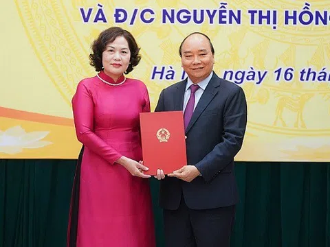 Thủ tướng trao quyết định bổ nhiệm Thống đốc NHNN Việt Nam