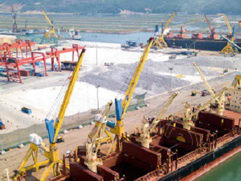 Thanh Hóa: Ngân sách nhà nước đã thu về hơn 900 tỷ thuế xuất nhập khẩu hàng hóa qua cảng Nghi Sơn