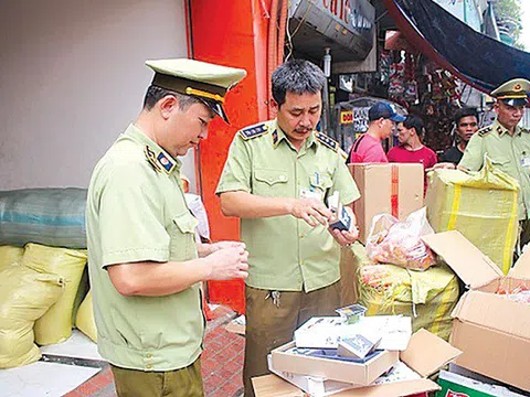 Cục Quản lý thị trường Hà Nội: Tăng cường công tác chống buôn lậu, gian lận thương mại dịp cuối năm