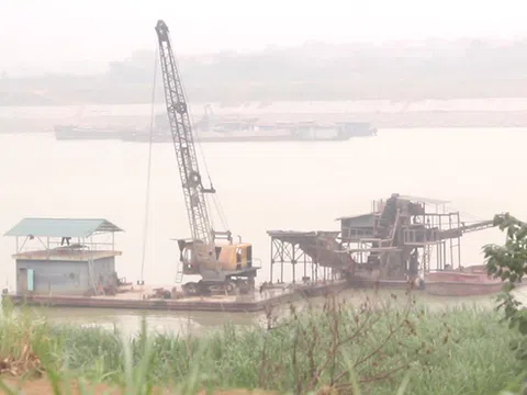 Phú Thọ: Tạm dừng hoạt động khai thác cát sỏi toàn tuyến sông Lô