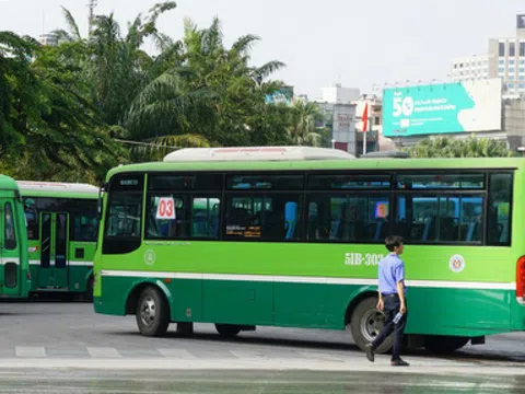 TP. HCM dừng xe buýt nội thành và xe khách liên tỉnh từ 18h ngày 27/3