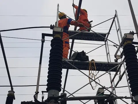 Công ty Điện lực Hà Nam: Đảm bảo cấp điện và đẩy mạnh công tác tuyên truyền tiết kiệm điện, trong mùa nắng nóng 2020.