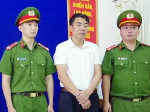 Khởi tố, bắt tạm giam Phó Hiệu trưởng trường Trung cấp y tế Hà Giang