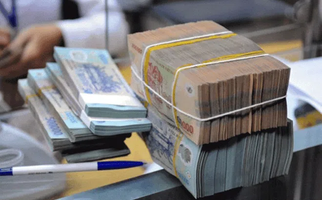 Tiền gửi dân cư tại ngân hàng đạt kỷ lục gần 6,64 triệu tỷ đồng