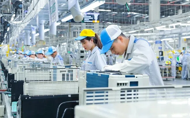 Phấn đấu đến năm 2030, khu vực doanh nghiệp đóng góp 65 - 70% GDP cả nước