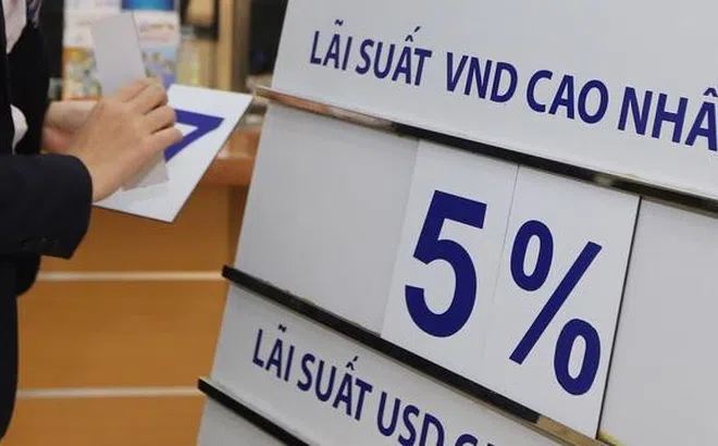Hôm nay, thêm một ngân hàng tăng lãi suất lên đến 0,7%/năm