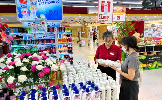 Hà Nội: Hàng loạt siêu thị khuyến mãi khủng, để kích cầu mua sắm