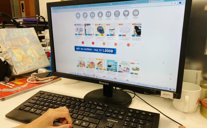 Sàn thương mại điện tử kê khai, nộp thuế thay người bán hàng online từ 1/7