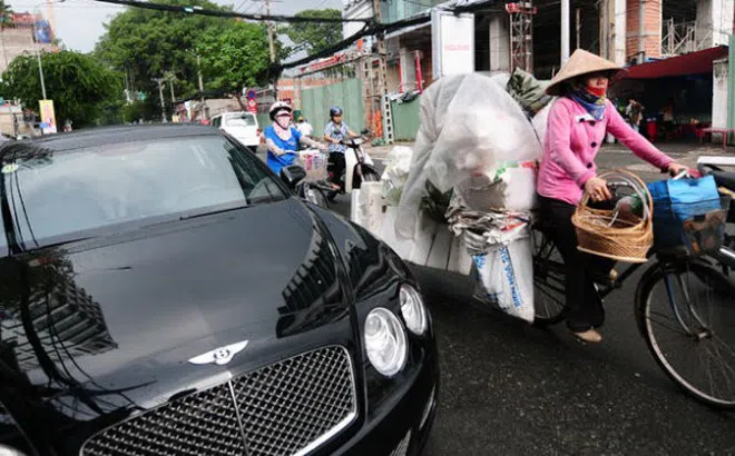 Đại dịch Covid-19 làm chênh lệch chi tiêu giữa nhóm giầu - nghèo lên tới 3,5 lần