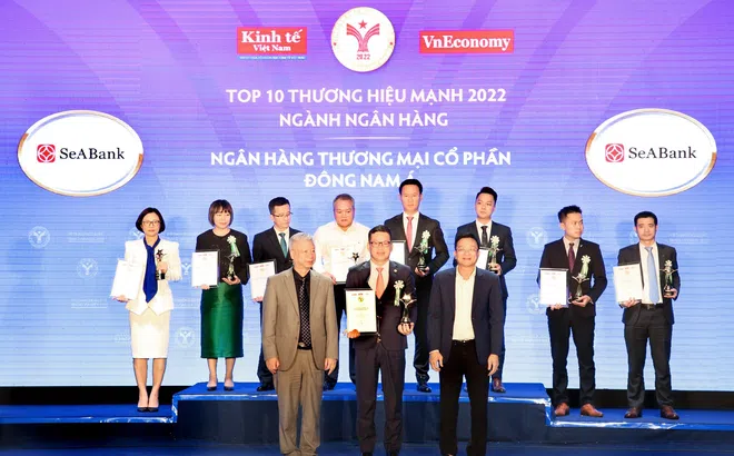 SeABank được vinh danh Top 10 Thương hiệu mạnh ngành Ngân hàng 2022