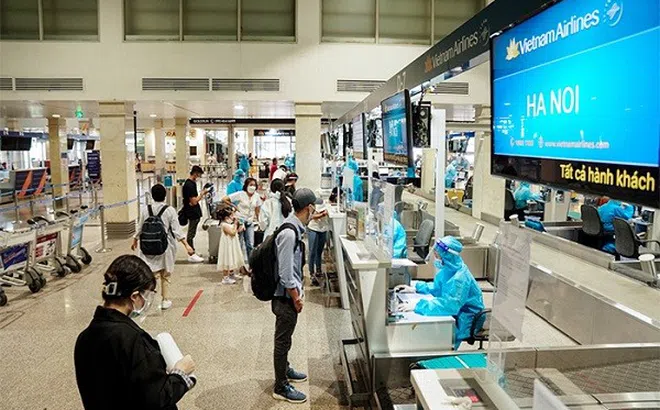 Dừng yêu cầu khách đi máy bay, đường sắt phải cam kết phòng, chống dịch