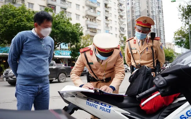 Từ 1/3, người vi phạm giao thông tại Hà Nội có thể nộp phạt trực tuyến
