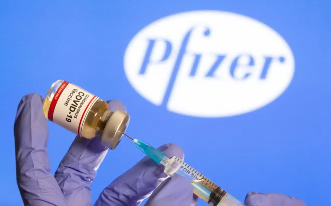 CEO Pfizer quả quyết: “Mũi thứ 4 vaccine COVID-19 là điều cần thiết”, chuyên gia nói gì?