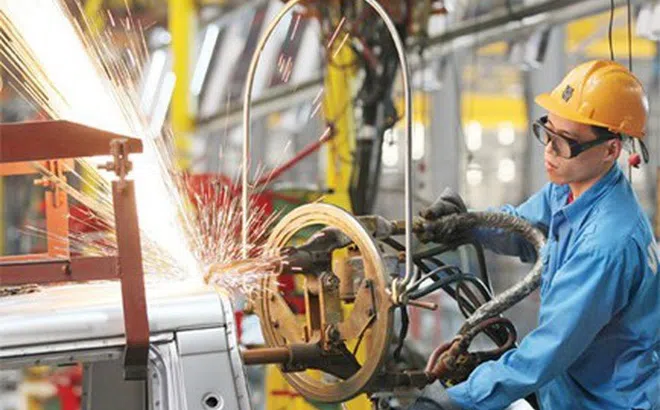 Chỉ số Nhà quản trị mua hàng tháng 10 tăng cao nhất trong 15 tháng