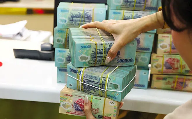 Lần đầu tiên cả 4 ngân hàng quốc doanh cùng tăng lãi suất tiết kiệm