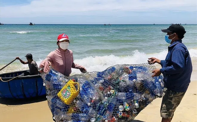 Cần tiếp cận mang tính hệ thống để giải quyết toàn diện ô nhiễm nhựa