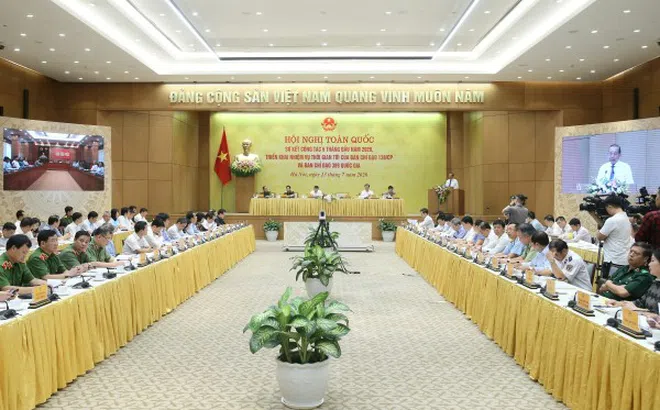 Chống buôn lậu, gian lận thương mại ngay trong lực lượng chức năng