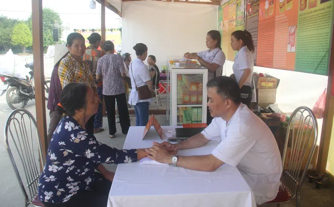 Bài thuốc gia truyền trị bệnh dạ dày hiệu quả cho người bệnh của vị lương y phố núi