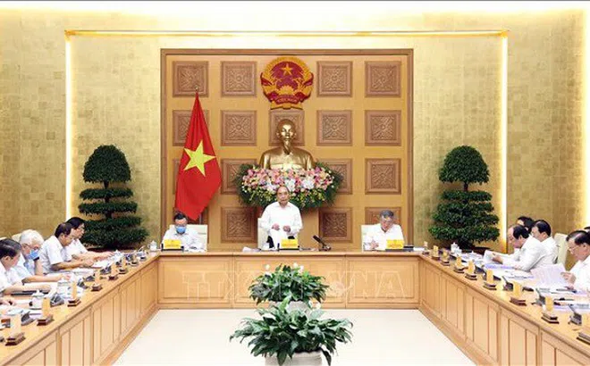 Sửa đổi, bổ sung dự thảo văn kiện Đại hội đại biểu toàn quốc lần thứ XIII của Đảng, dưới tác động của dịch Covid-19