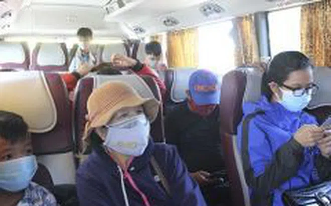 Quyết liệt phòng, chống dịch Covid-19 trên các phương tiện giao thông công cộng