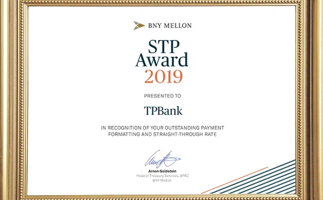 BONY và Ripple cùng lúc trao tặng giải thưởng quốc tế cho TPBank