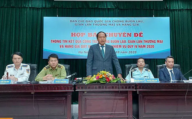 Lực lượng chức năng xử lý 63.110 vụ buôn lậu, gian lận thương mại, hàng giả trong quý III