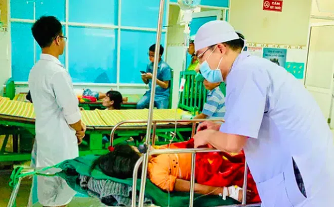 Ngành Y tế 'kích hoạt' các đội cơ động sẵn sàng hỗ trợ các địa phương khắc phục hậu quả của bão số 9