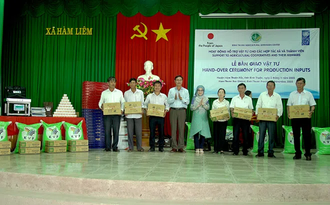 Hỗ trợ nông dân nghèo bị ảnh hưởng do dịch Covid-19