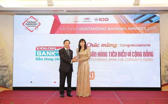 Kienlongbank lần đầu tiên được vinh danh “Ngân hàng tiêu biểu vì cộng đồng”