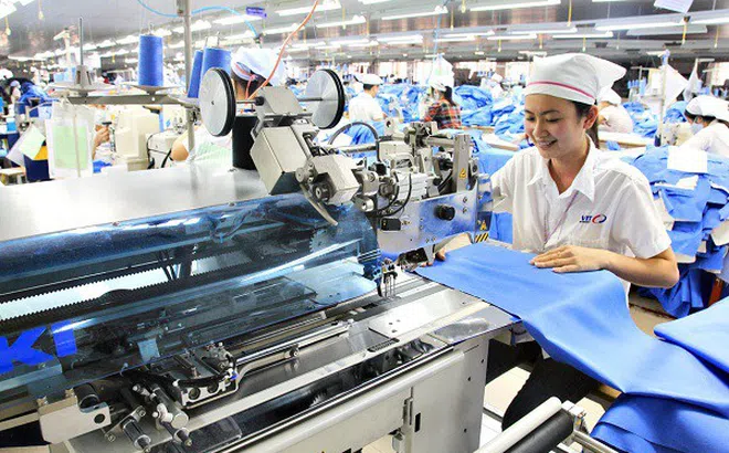 Kim ngạch xuất khẩu dệt may lần đầu giảm sau 25 năm