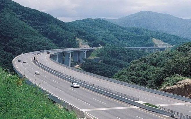 Quảng Ninh: Phê duyệt kế hoạch lựa chọn nhà thầu thực hiện dự án cao tốc Vân Đồn - Tiên Yên