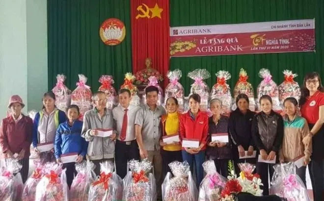 Đắk Lắk: Agribank dành gần 800 triệu đồng tổ chức hoạt động an sinh xã hội dịp Tết Tân Sửu 2021