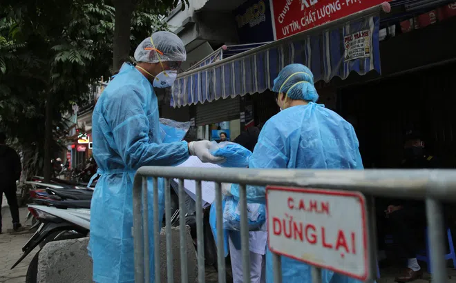 Bộ Y tế: Chủng virus "siêu lây nhiễm", quyết liệt bảo vệ nhân viên y tế không bị lây nhiễm chéo